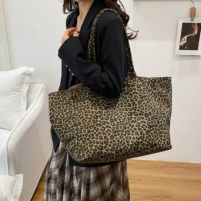 Sac fourre-tout imprimé léopard à la mode pour femmes