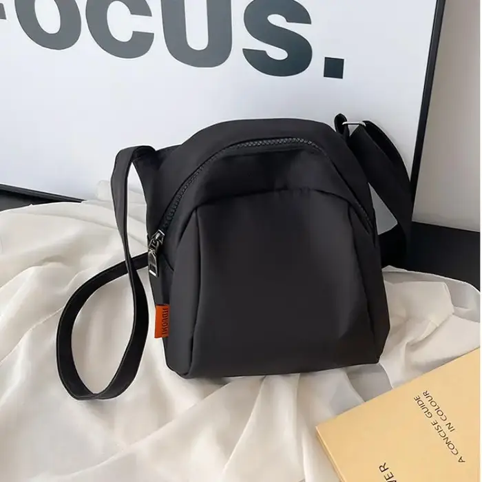 Sac à bandoulière pour femme, grande capacité, léger, imperméable, en toile, sac à coque tendance